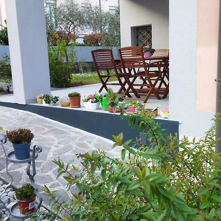 Rose Garden House Wi-Fi Apartment Riva del Garda Exterior photo